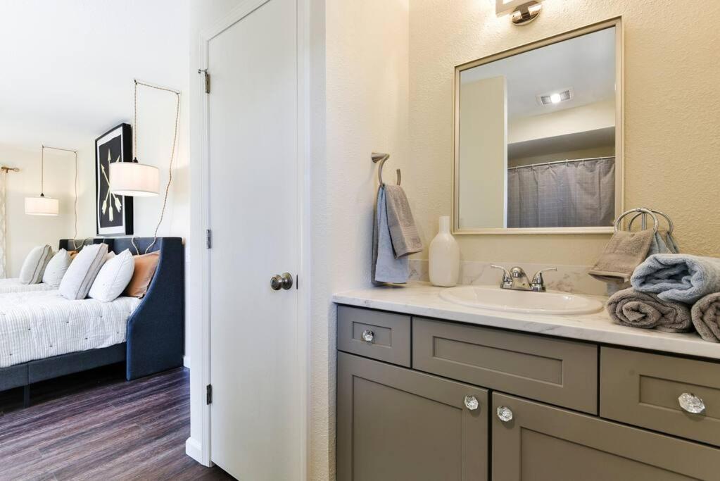Sparkling Designer 3 Bed Suite By Taneycomo Branson Zewnętrze zdjęcie